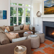 Произведение искусства на стене