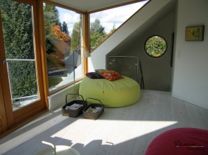 Оригинальный дизайн мансардного окна