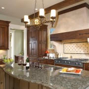 Вытяжка за облицовкой