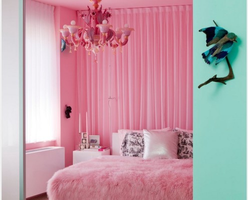 Розовый цвет делает комнату уютной, нежной
