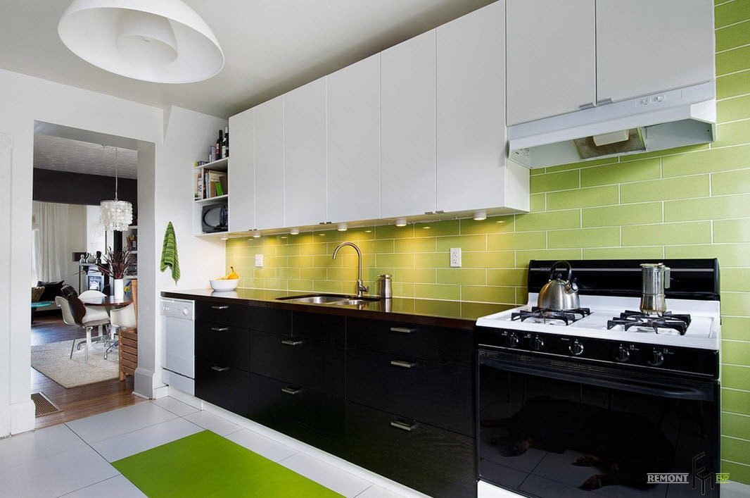 Зеленый кухонный фартук