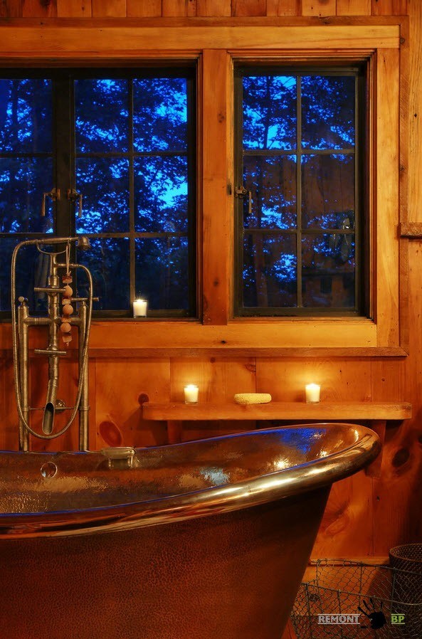 Ванна у окна