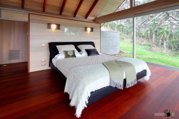 Красное дерево для полов