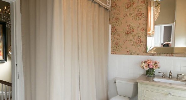 Ванная комнта в традиционном стиле