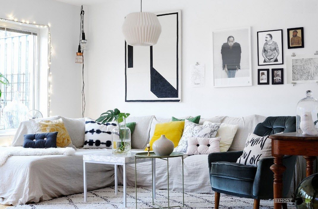 Белое, черное и яркое