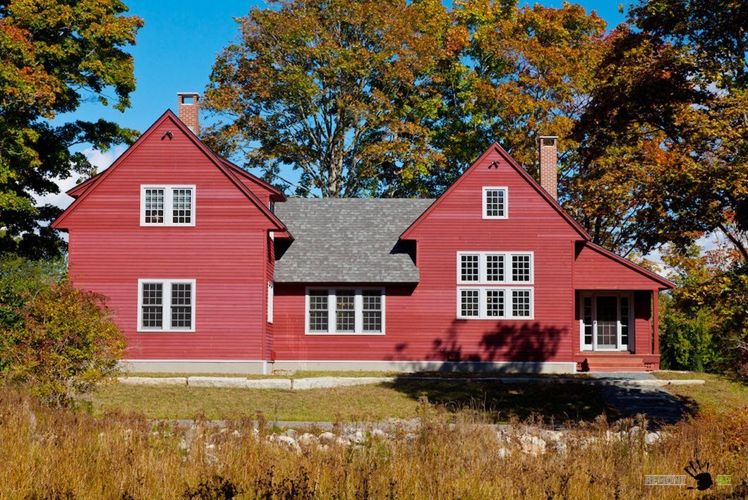Красный частный дом