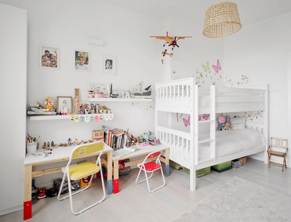 Светлый интерьер детской комнаты
