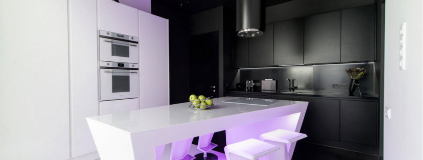 Необычный дизайн-проект черно-белого интерьера