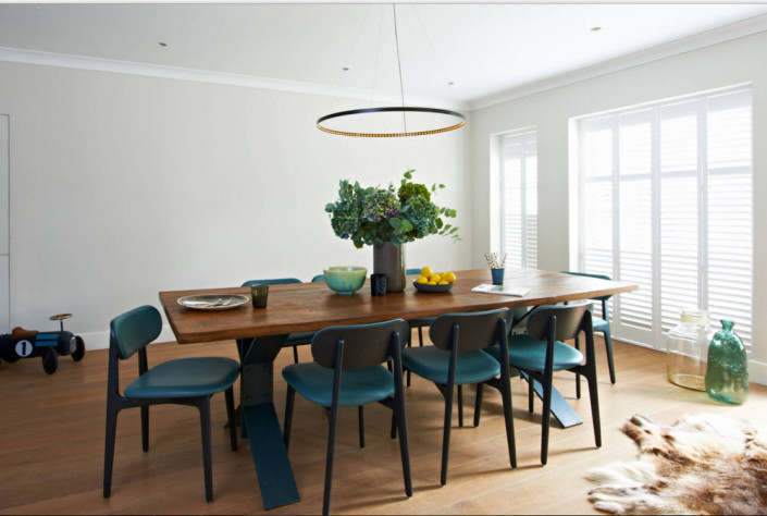 Колоритный дизайн столовой в лондонской квартире