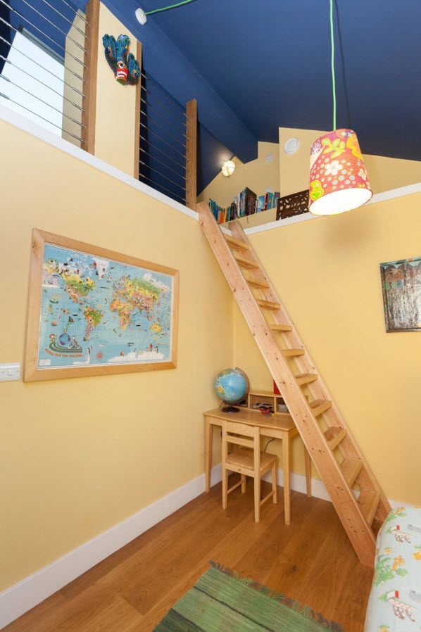 Лестница в детской комнате