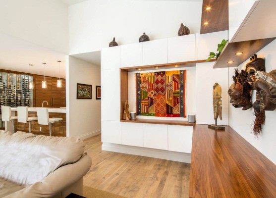 Яркий орнамент