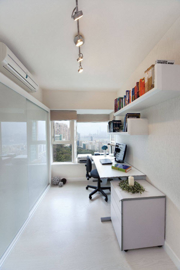 Белоснежный дизайн маленького кабинета
