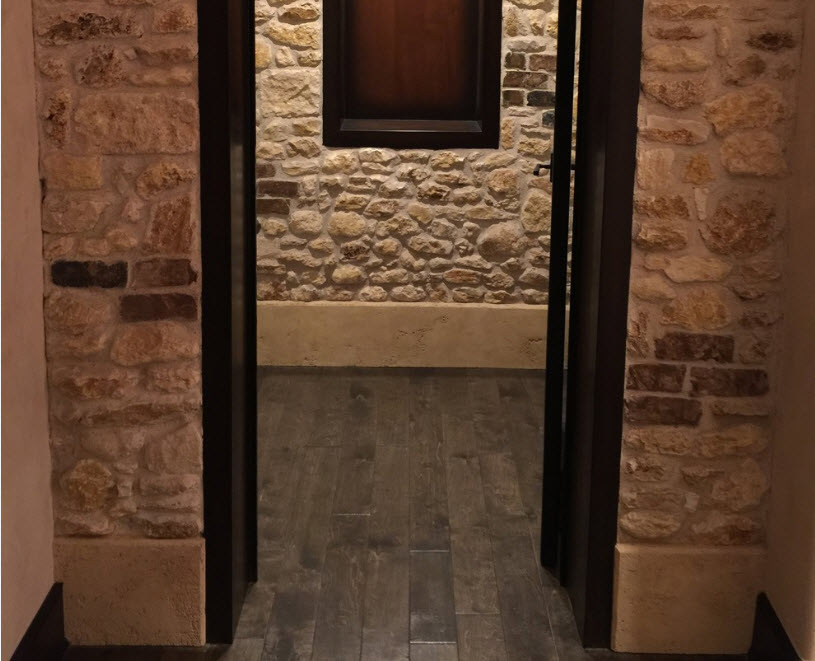 Отделка искусственным камнем