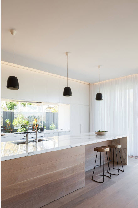 Светлый образ кухонного помещения
