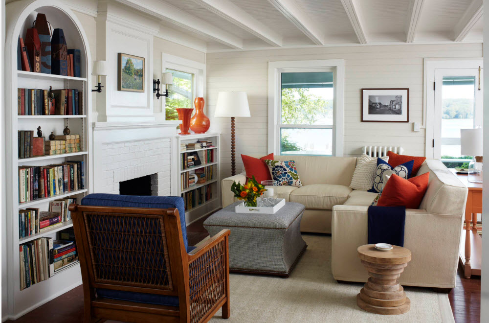 Компактный, но вместительный диван