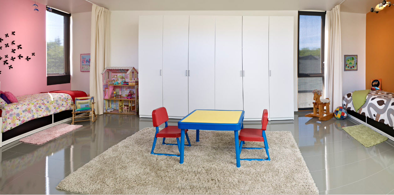 В комнате разнополых детей