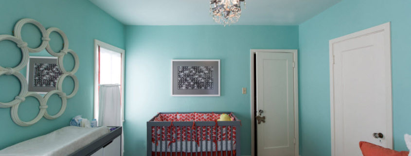 Интерьер детской комнаты с пеленальным комодом