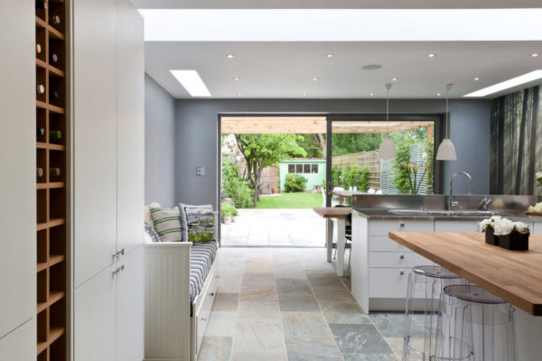 Кухня в серых тонах