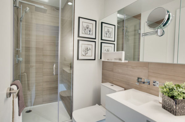 Декор в строгом интерьере