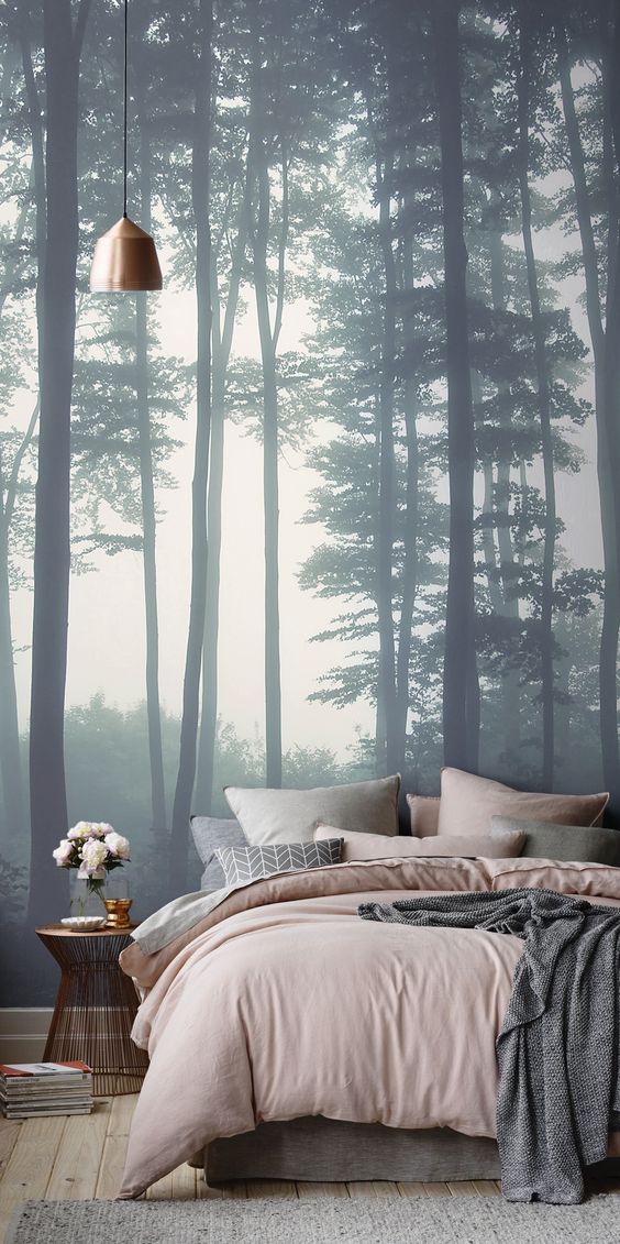 Спальня в сосновом лесу