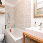 Чередование белого и древесного