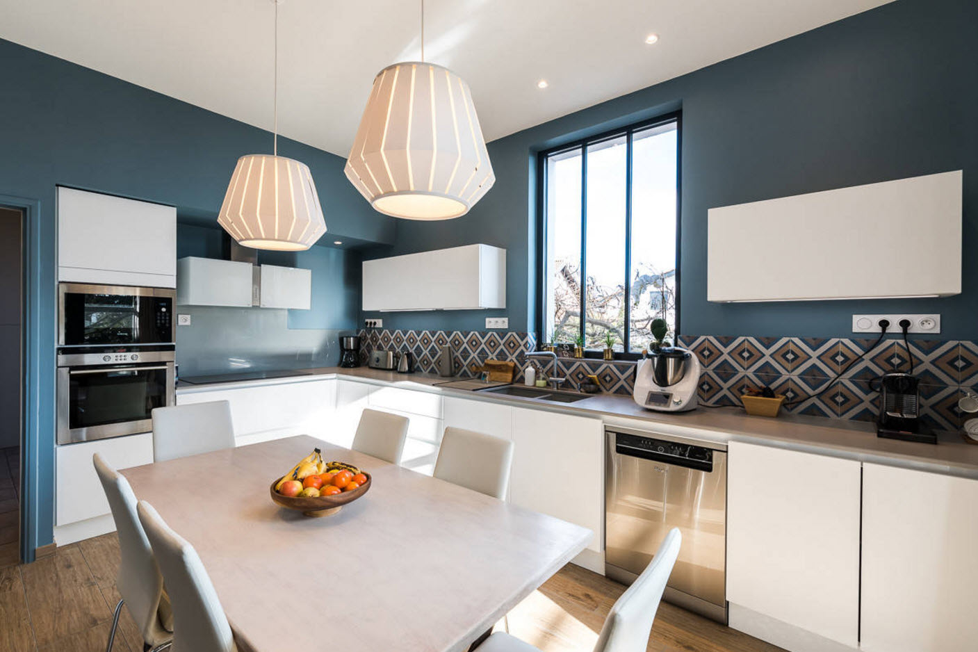 Сложный оттенок синего