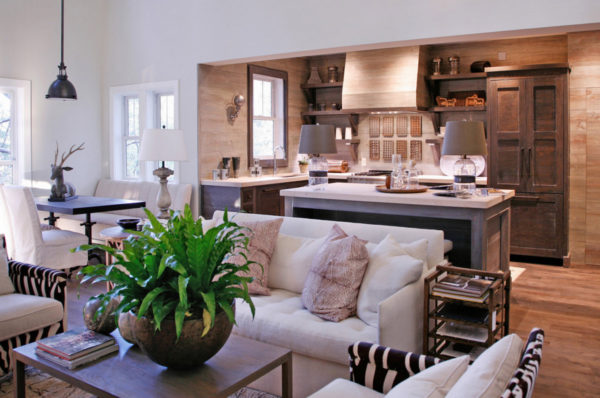 Кухня, совмещенная с гостиной в современном стиле