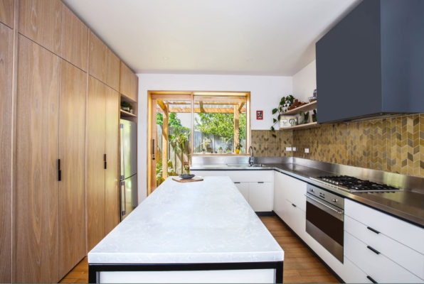 Акцент на вытяжку