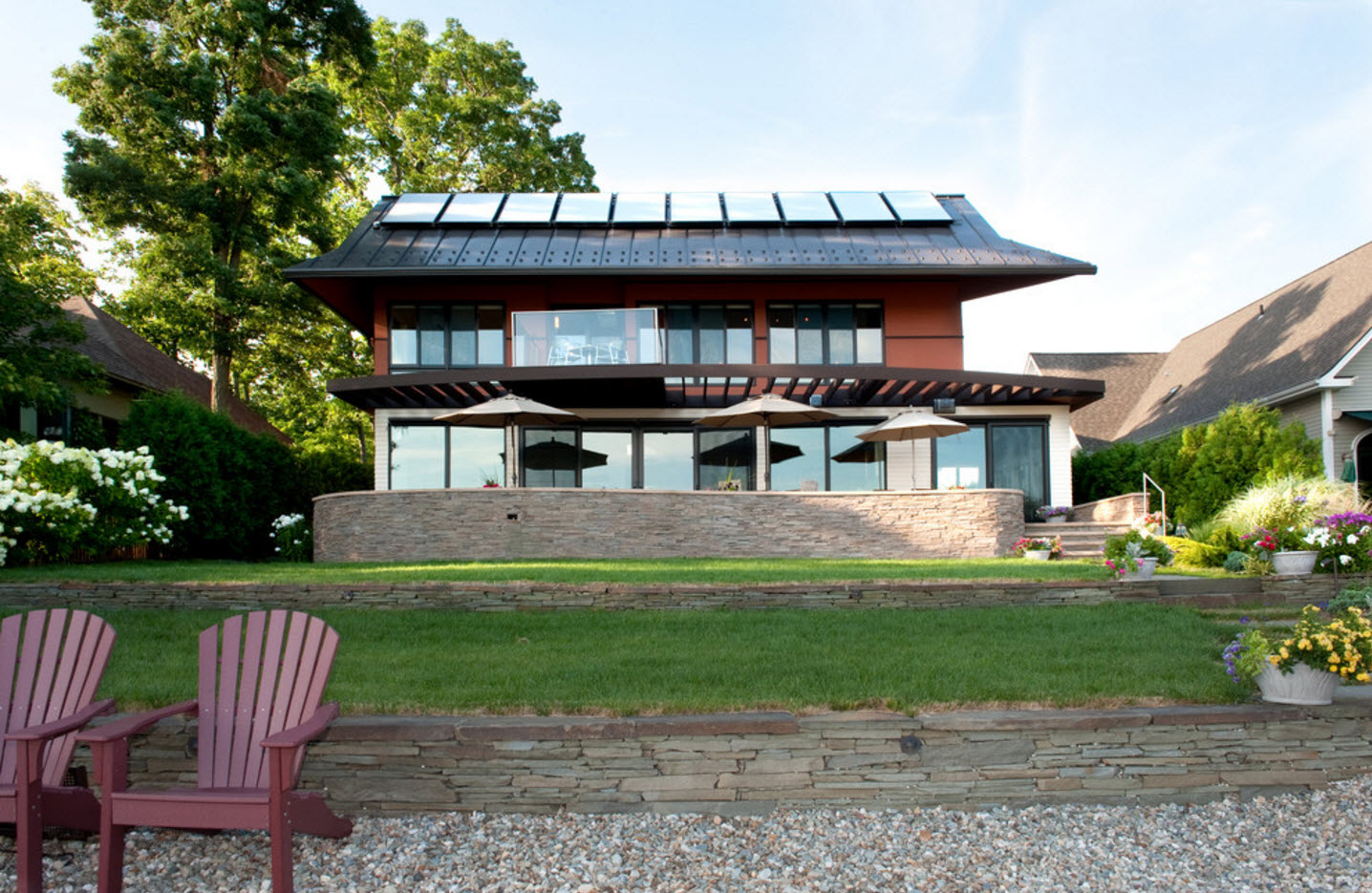 Крыша с солнечными батареями