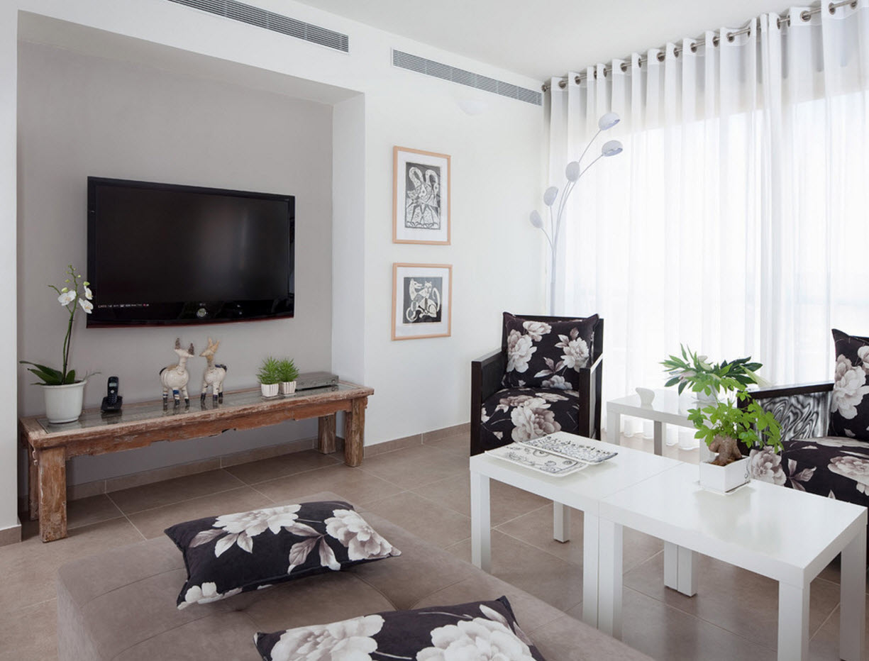 Тонкий тюль на люверсах