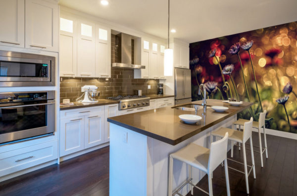 Яркие фотообои для кухни