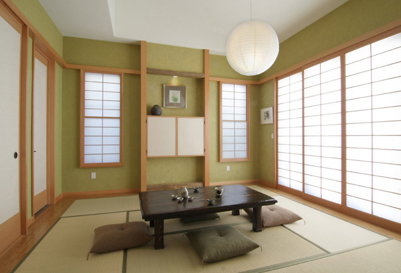 В горчичном цвете