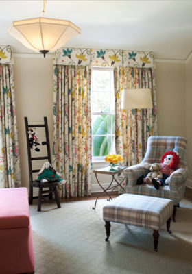 Светлый потолок