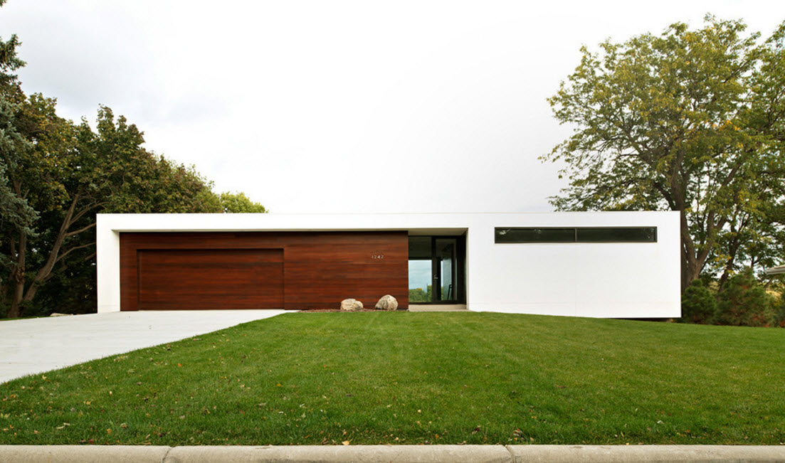 Вытянутый одноэтажный дом