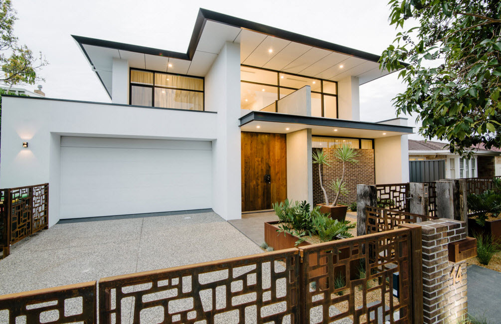 Белоснежное здание