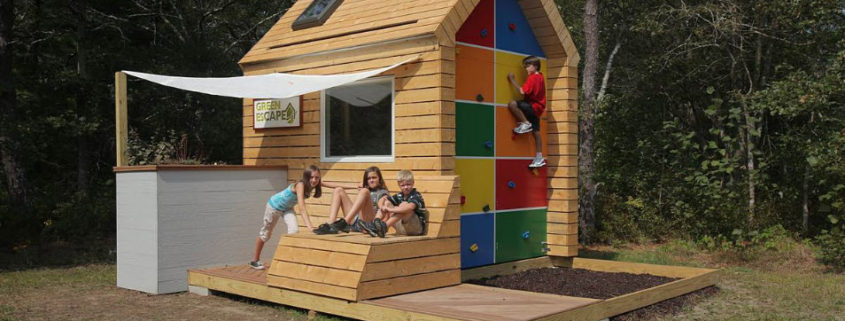 деревянный детский домик