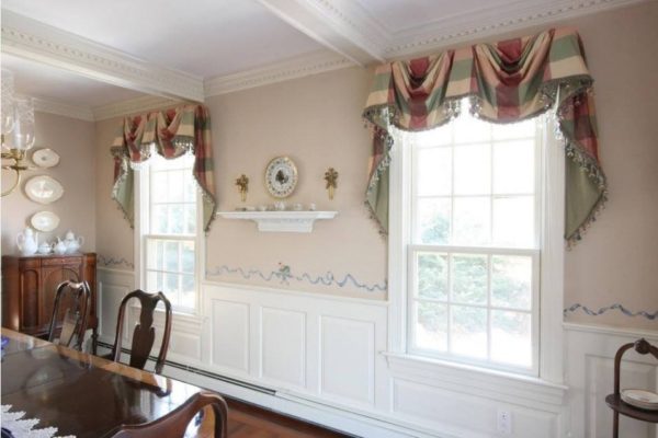 ламбрекены без штор в зале