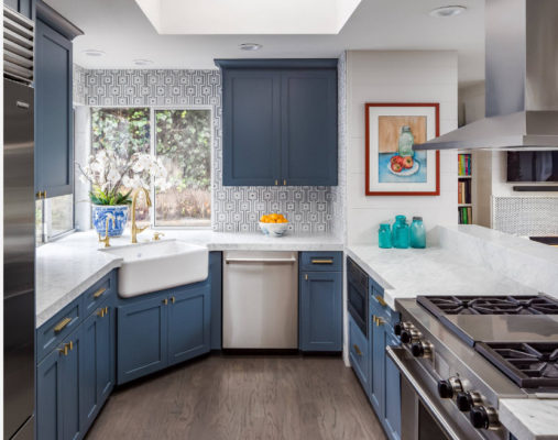 Кухня в серо-синих тонах