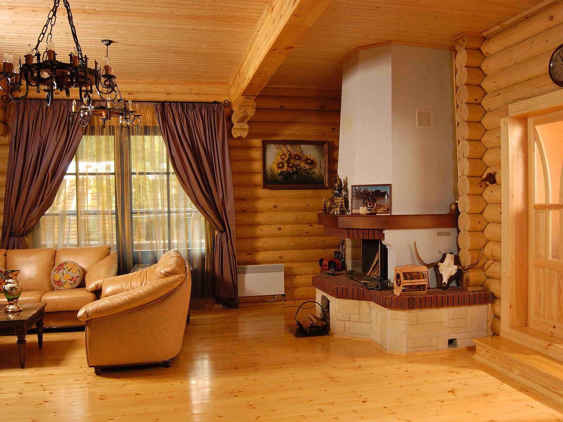 дом с внутренней деревянной обшивкой