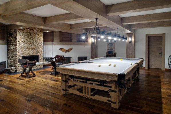 шикарная бильярдная комната