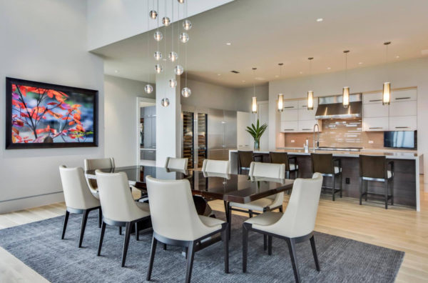 кухня-столовая в стиле хай-тек