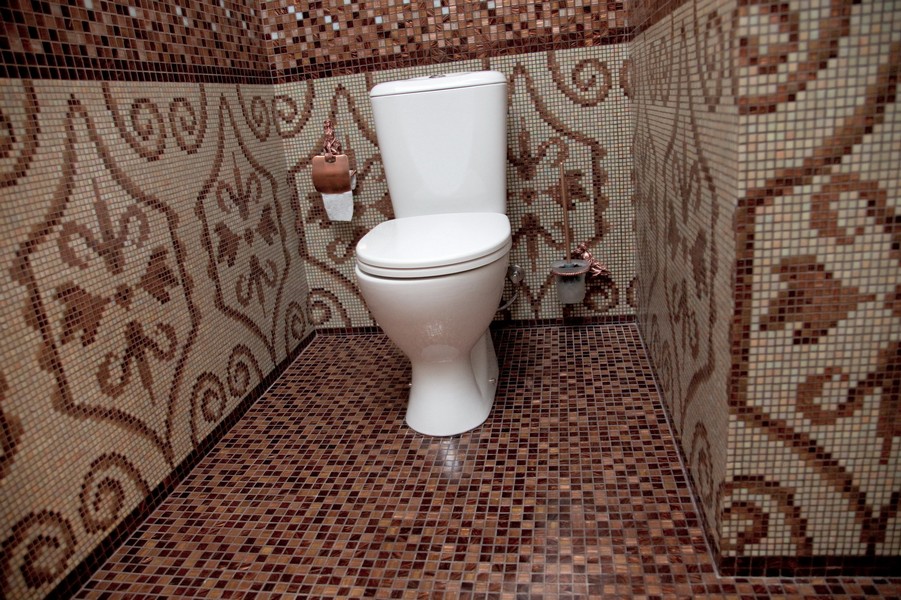 мозаика в туалете своими руками