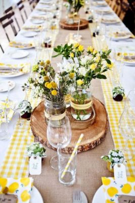 Желтый декор стола