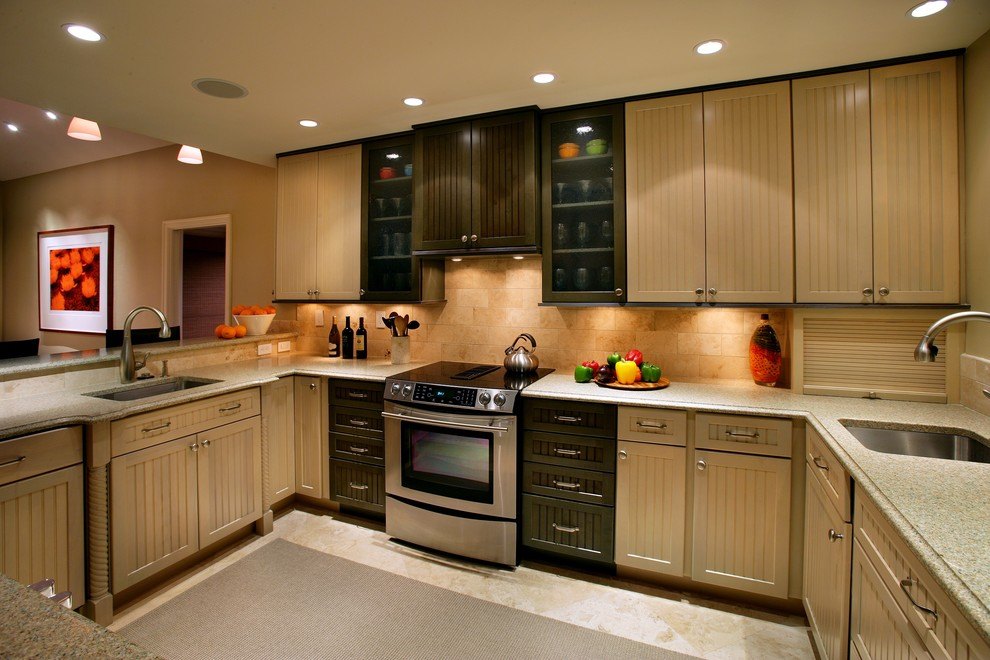 Поєднання кольору фартуха та кухонних фасадів: 200 ідей на фото