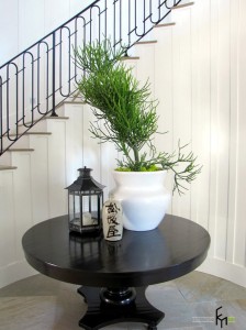 Прихожая в доме в морском стиле