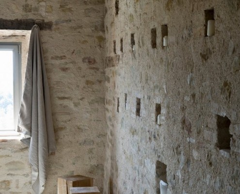 Заміський будинок у Франції у стилі конструктивізму: сучасний дизайн на фото.