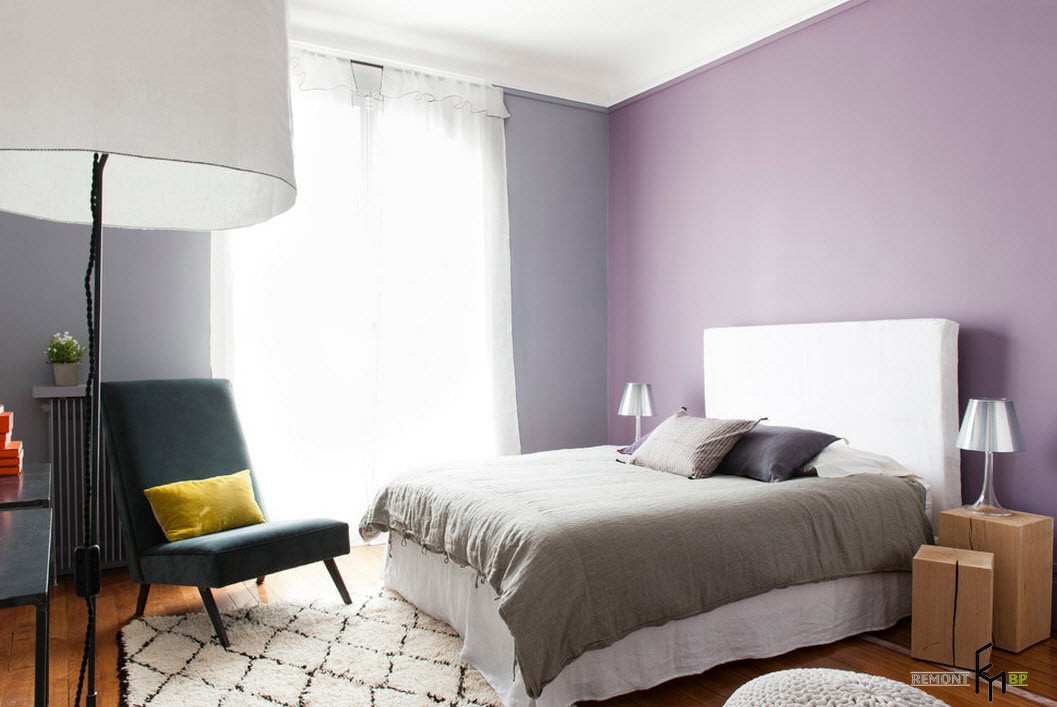 Спальня в деликатных цвета