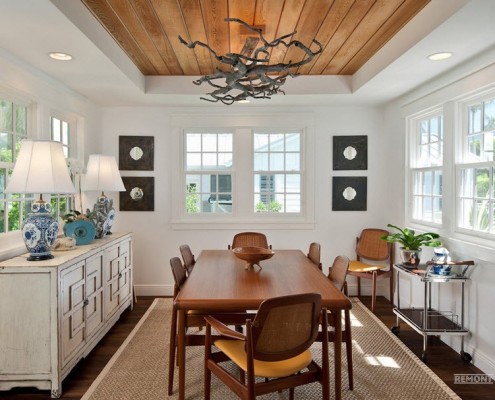 Деревянные затейливые ноты