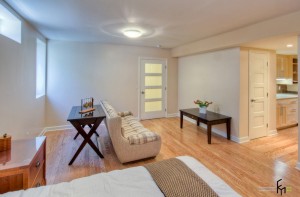 Светло-бежевый ламинат