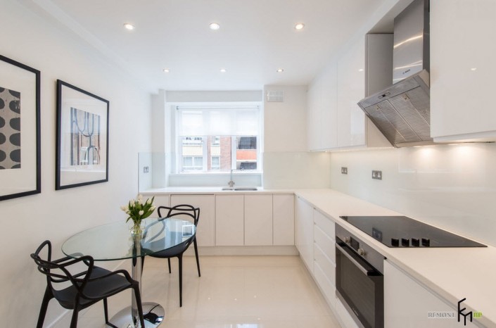 Стеклянные столы на кухне: фото обеденных столов из стекла | Нотка ...